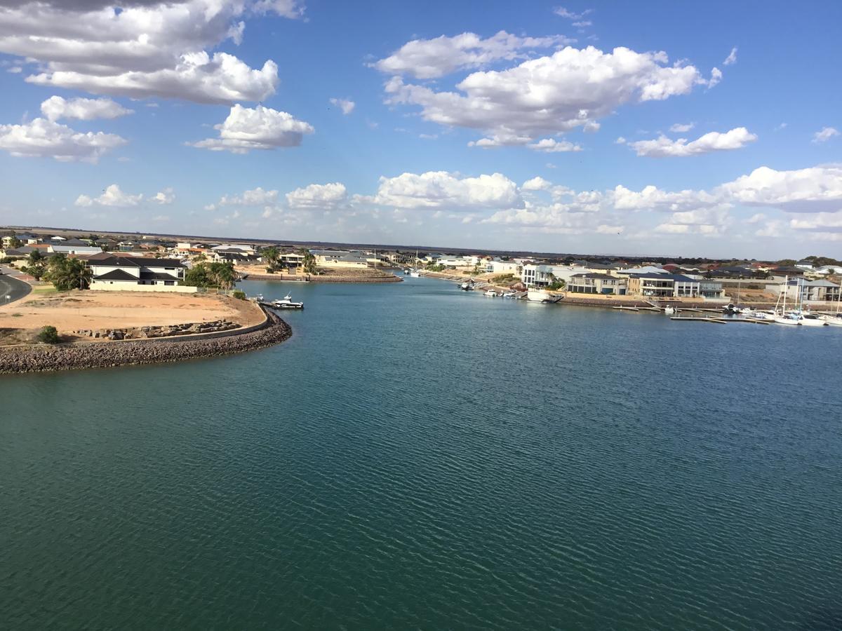 Wallaroo Marina Waterfront Luxe Apartment Екстериор снимка